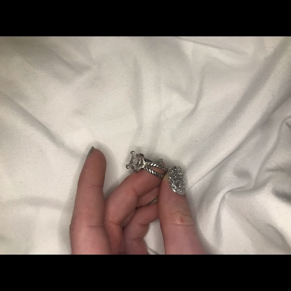 Diamond ring - Picture 3 of 3